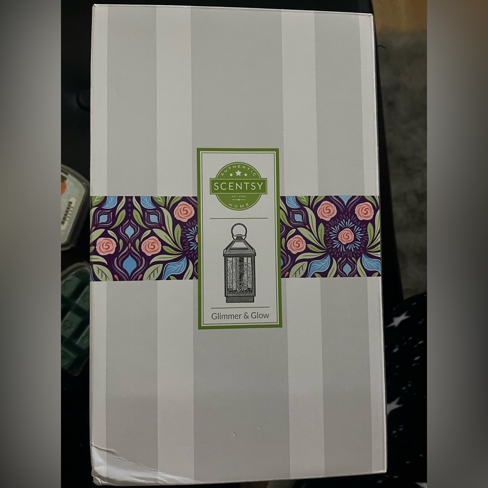 Beautiful wax warmer will make your house smell great!